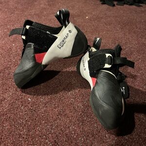 Evolv Climbing Shoes Black and Red